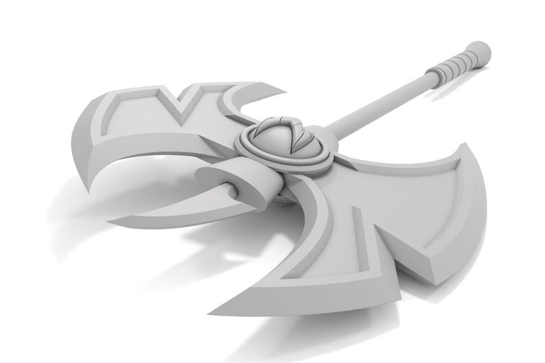 K&ouml;nnte beinhalten: Eine hellgraue Doppelklingen-Axt mit langem Stiel. Der Axtkopf hat ein dekoratives Design mit gebogenen Klingen und einem zentralen Emblem. Der Griff hat einen strukturierten Griff. Die Axt ist vor wei&szlig;em Hintergrund.