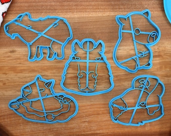 Capybara Cookie Cutters: Soaking & Orange Capybara Designs