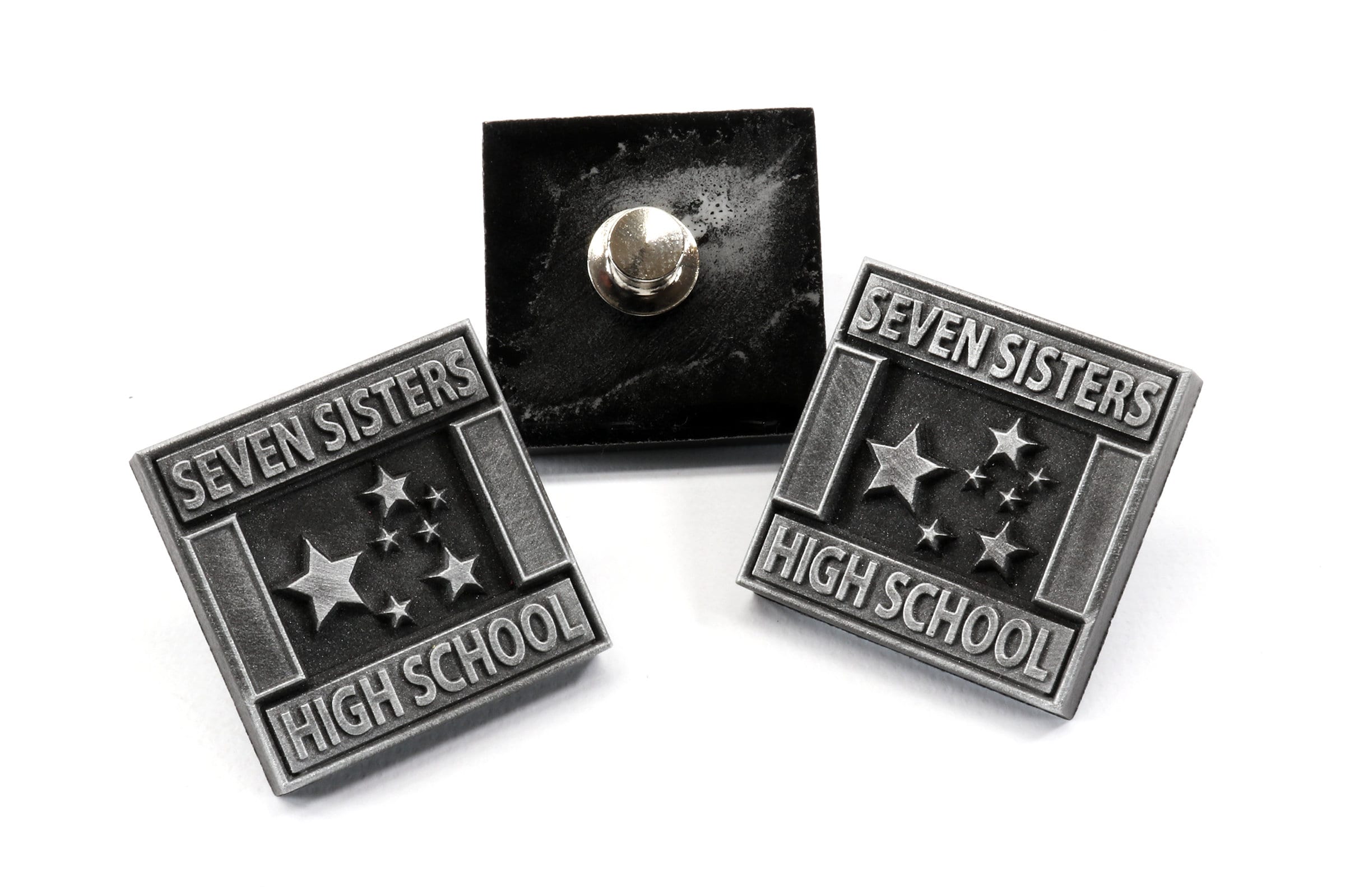【希少】ペルソナ2 七姉妹学園 校章 ピンズ Persona 2 Seven Sisters High School Pin: Handmade Resin & Aluminum