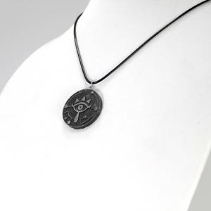 Sheikah Eye Halskette: Legend of Zelda Breath of the Wild inspiriert KY1 Necklace