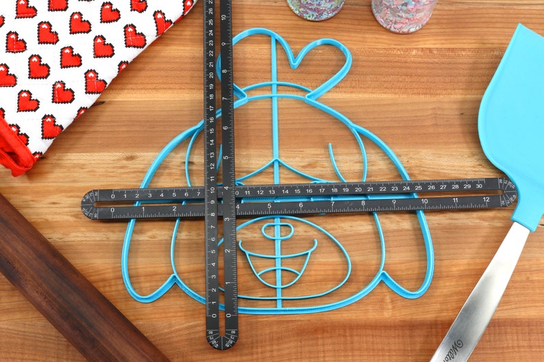 XL 12 Inch Isabelle Cookie Cutter - Animal Crossing New Horizons / Nintendo Gift image 4