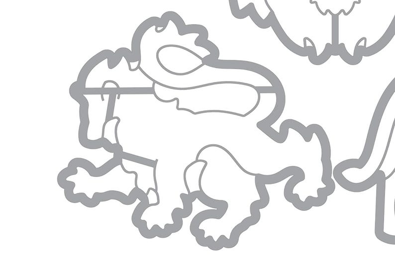 Puede incluir: Un contorno gris de un le&oacute;n, un s&iacute;mbolo her&aacute;ldico, con la cabeza girada hacia un lado y la boca abierta en un rugido. El le&oacute;n est&aacute; de pie sobre sus cuatro patas y tiene una cola larga.