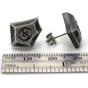 Samurai FFXIV Soul Crystal Earrings: Stainless Steel FF14 Job Stone ERG1 image 2