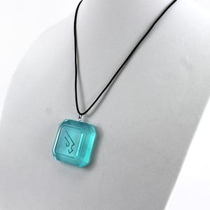 Machinist Soul Crystal: Hand Painted FFXIV Job Stone PJSKY1 Necklace