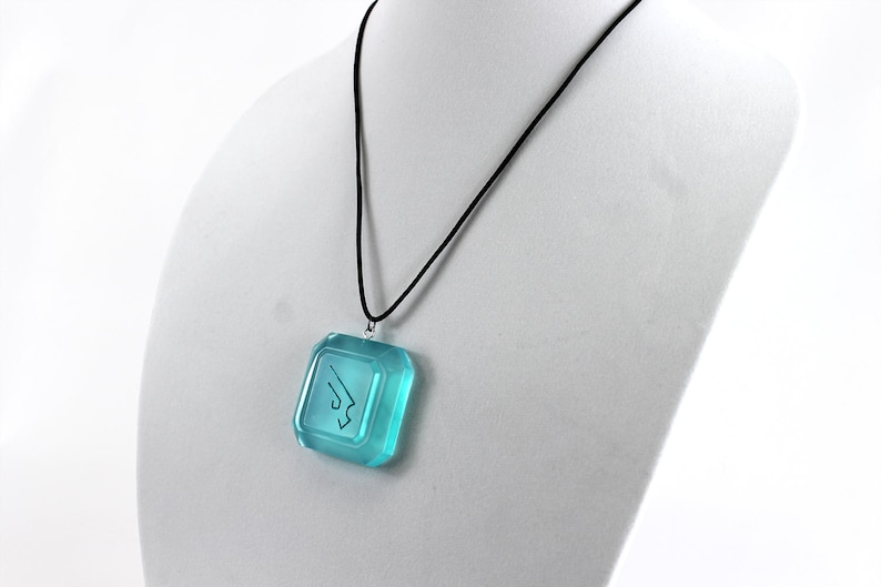 Machinist Soul Crystal: Hand Painted FFXIV Job Stone PJSKY1 Necklace