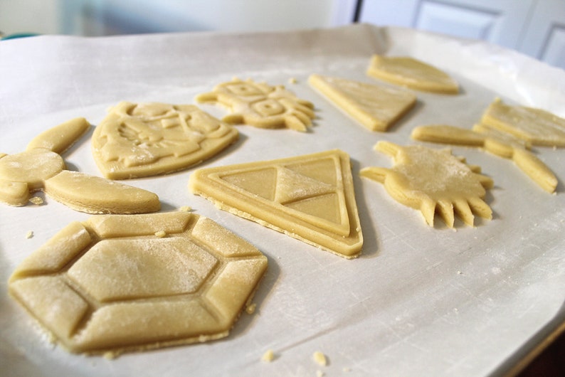 Legend of Zelda Cookie Cutters Navi, Rupee, Majoras Mask, Triforce, Hylian Shield Breath of the Wild / Nintendo Gift image 2