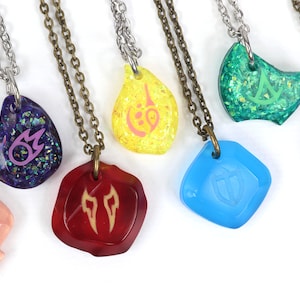 FFXIV Glow Job Stone Locket Style Charm Necklace - Dawntrail Pictomacer and Viper - Final Fantasy XIV Soul Crystal Necklace FF14 JSLKT1