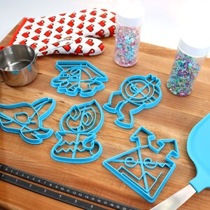 Deltarune Cookie Cutters Enemies - Tasque Manager, ViroVirokun, Rudinn, Popup, King Round - Undertale / Baking Gift image 8