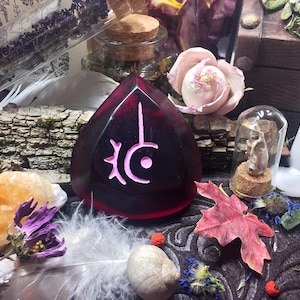 Red Mage FFXIV Hand Painted Soul Crystal/RDM Job Stone Final Fantasy XIV Soul of the Red Mage FF14 Paint Stone PJSKY1 image 6