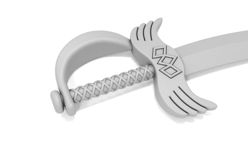 Peut inclure: Une &eacute;p&eacute;e en plastique blanche pour enfant avec une poign&eacute;e ail&eacute;e et une prise textur&eacute;e. L'&eacute;p&eacute;e a un motif en diamant sur la poign&eacute;e.