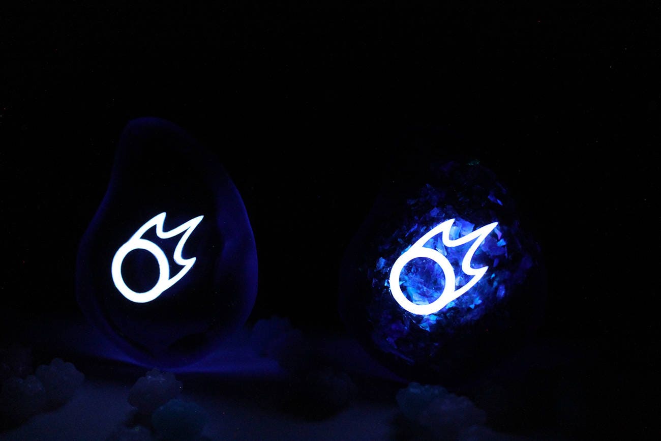 Details about   Clear Black Mage FFXIV Glow in the Dark Soul Crystal/BLM Job Stone Final Fantasy 