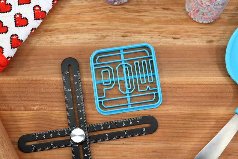 Mario Kart Cookie Cutters: Nintendo Baking Set Mario Pow Block