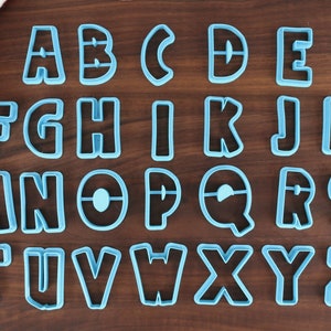 Cortadores de galletas Jurassic FONT: letras de fondant para repostería de los 90 y los 80, letras para decorar pasteles