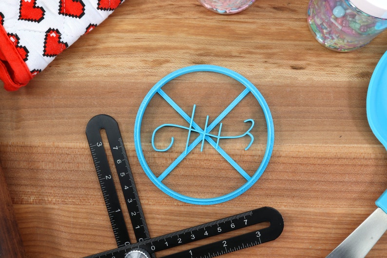 Lovecraft Cookie Cutters: Lesser Servitor Set - Tcho Tchos, Shantak, Deep One Deep One