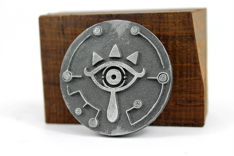 Sheikah Eye Halskette: Legend of Zelda Breath of the Wild inspiriert KY1 Bild 2