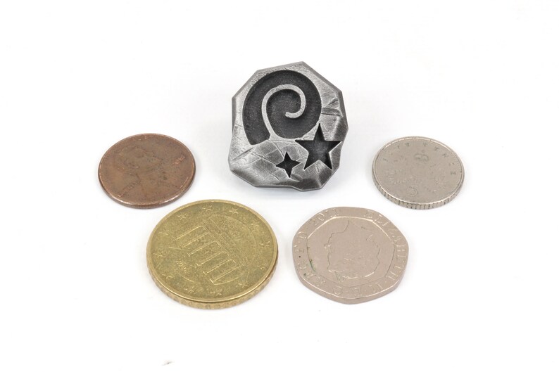 Pin fósil de Animal Crossing: Pin de resina que brilla en la oscuridad SPN1 imagen 5