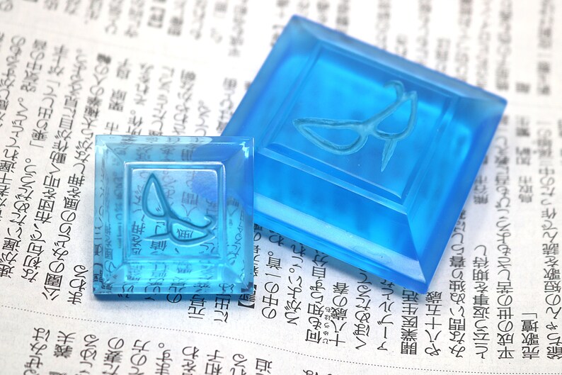 Blue Mage Soul Crystal: FFXIV Job Stone, Hand Painted Resin PJSKY1 image 2