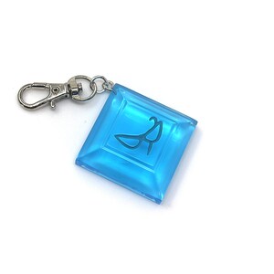 Blue Mage Soul Crystal: FFXIV Job Stone, Hand Painted Resin PJSKY1 Keychain