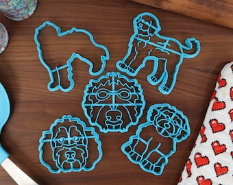 Goldendoodle Cookie Cutters: Detailed Dog Breed Outline (4in)