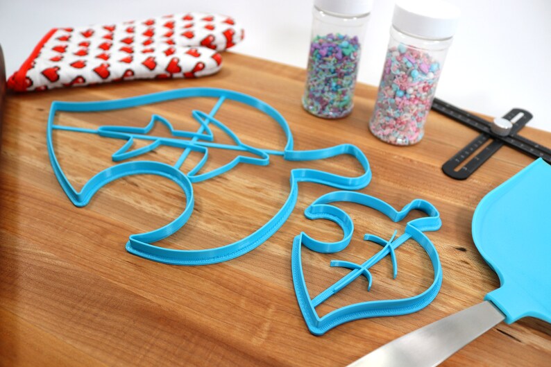 XL 12 Inch Item Leaf Cookie Cutter - Animal Crossing New Horizons / Nintendo Gift image 8
