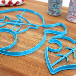 XL 12 Inch Item Leaf Cookie Cutter - Animal Crossing New Horizons / Nintendo Gift image 9