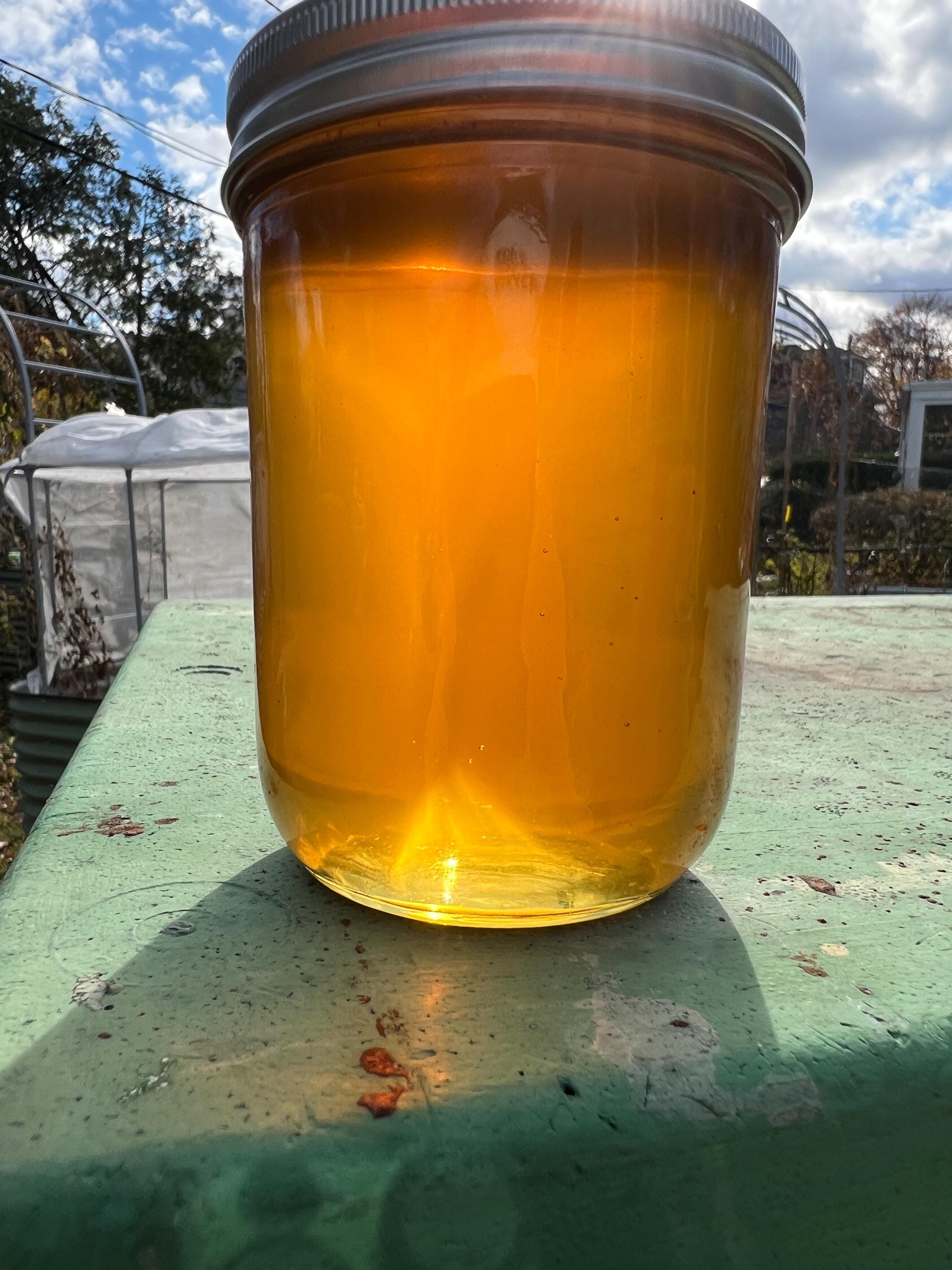 Cappings NJ Summer Honey, Raw, Pure and Unfiltered with Local Pollen, 24oz Canning Jar