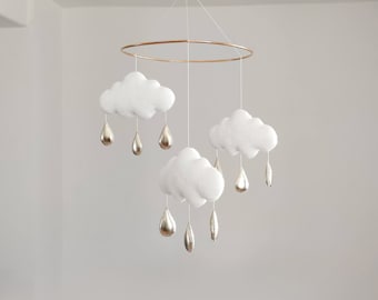 Wolken Baby Mobile - Baby Mädchen und Jungen Mobile - Regen Wolke Babybett Mobile - Weiß Gold Mobile für Kinderzimmer - Gender Neutral Kinderzimmer Mobile