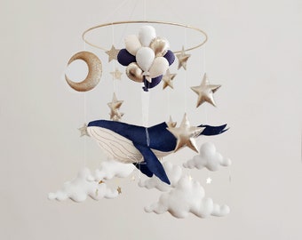 Space Baby Mobile Boy – Marineblauer Wal mit Luftballons Mobile für das Kinderzimmer – Geschlechtsneutrales Babymobile – Babybett-Mobile – Mobile Ozean