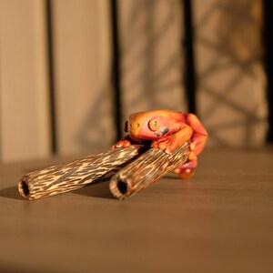 Frog kuripe. Unique handmade Kuripe. Made of precious wood, with healing crystals.