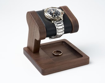 Wood Watch stand for men&#39;s wristwatch with a pocket for storage, watch and jewelry organizer