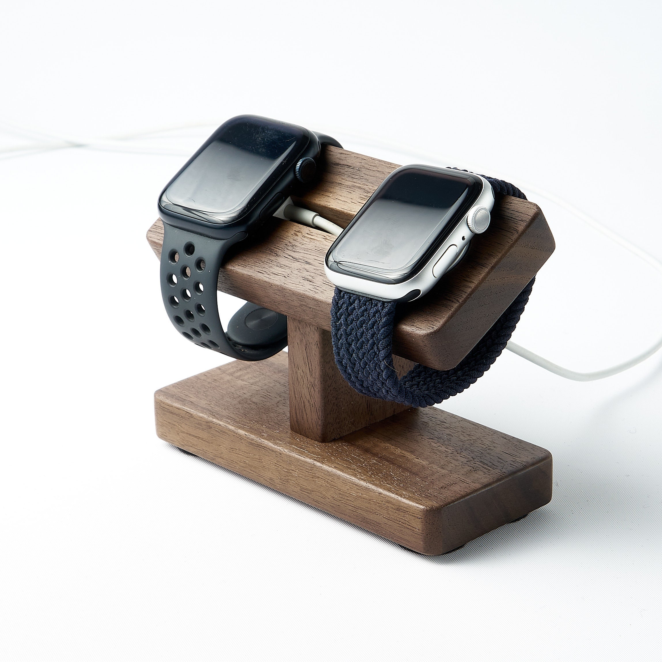 木製 アップルウォッチ　充電スタンド 2台用 Apple Watch 2つ Apple Watch 2台用スタンド、Apple Watch 全シリーズ（1/2/3/4/5/6/7/8