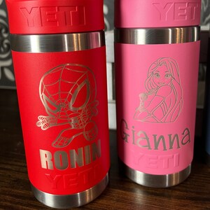 Copas Disney YETI personalizadas / Niños Marvel Vacation Rambler Jr / Regalo de cumpleaños de princesa grabado de 30 oz / Regalo de Navidad personalizado de Star Wars imagen 4