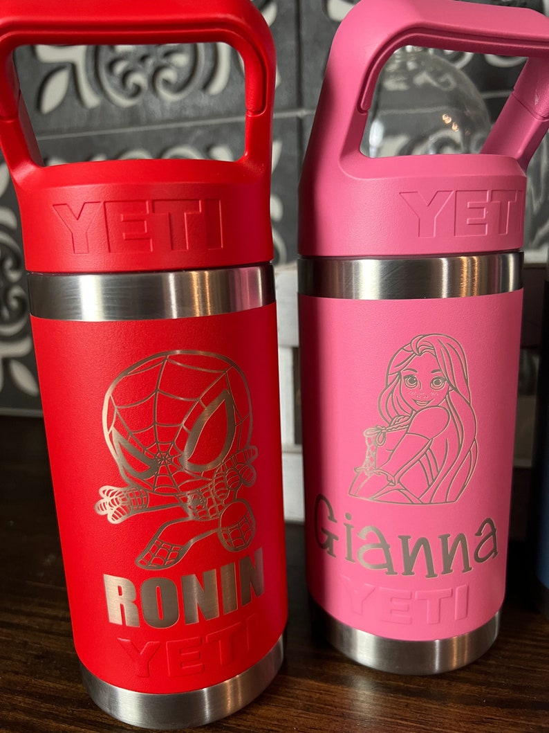 Copas Disney YETI personalizadas / Niños Marvel Vacation Rambler Jr / Regalo de cumpleaños de princesa grabado de 30 oz / Regalo de Navidad personalizado de Star Wars imagen 4