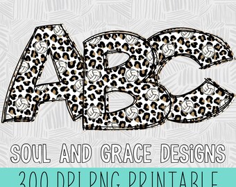 Può includere: Un set di lettere dell'alfabeto A, B e C con un contorno nero, uno schema a stampa leopardata e immagini di pallavolo bianche. Il testo "Soul and Grace Designs" e "300 DPI PNG Printable" si trova sotto le lettere. Il testo "Entire Alphabet Included" si trova sotto il testo.