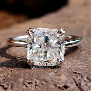 Anello di fidanzamento con solitario in moissanite taglio cuscino, anello nuziale in moissanite per lei, anello comfort fit, anello regalo per anniversario, anello per proposta di matrimonio