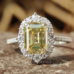 2.81 TW Emerald Cut Canary Yellow Moissanite Engagement Ring, Round Halo Stones, Designer Ring, Claw Prongs, Anniversary Gift Ring for Her