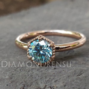 0.80 CT Round Green Moissanite Engagement Ring, Hexagonal Design with Milgrain, Wedding Ring, Solid Gold Ring, Solitaire Ring, Unique Design