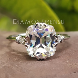 Anello di fidanzamento vintage con moissanite taglio Old Mine e montatura a griffe a coda di pesce, anello nuziale con moissanite a cuscino per lei, anello regalo per anniversario