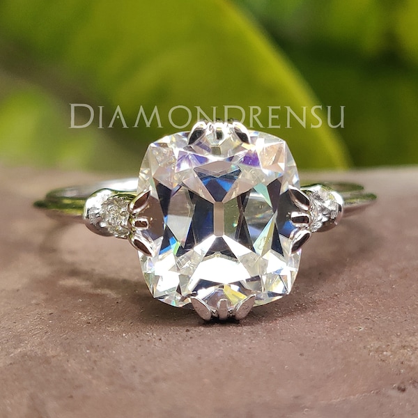 Anello di fidanzamento vintage con moissanite taglio Old Mine e montatura a griffe a coda di pesce, anello nuziale con moissanite a cuscino per lei, anello regalo per anniversario