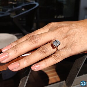 Diamondrensu engagement ring perfect for special moments.