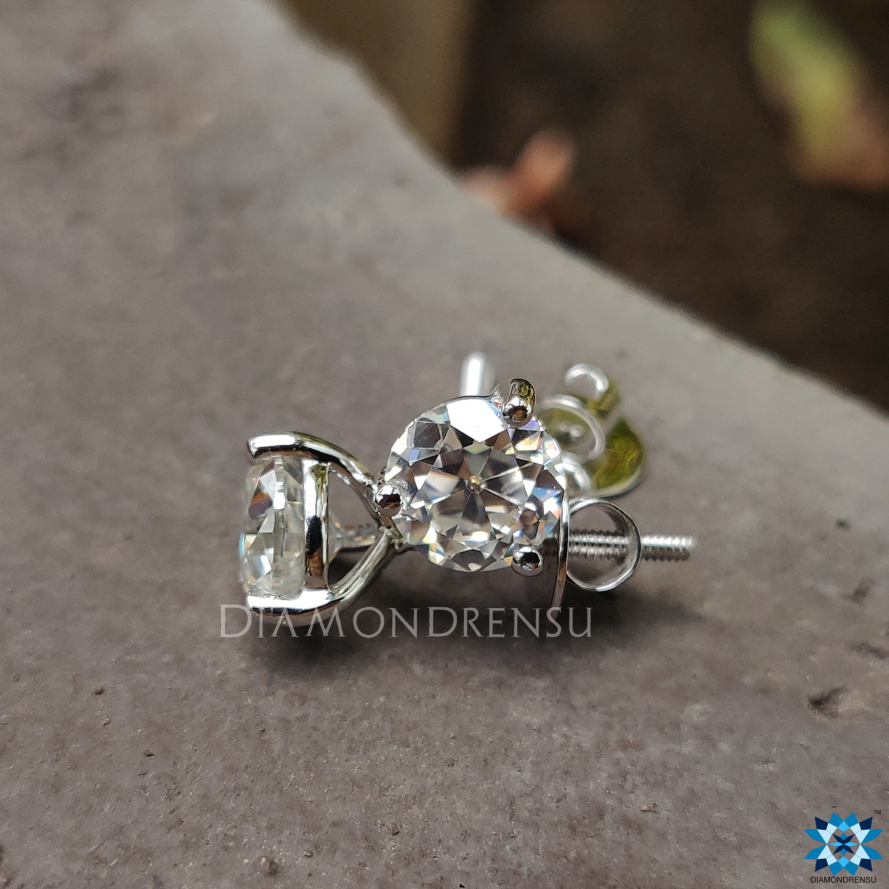 Orecchini A Perno In Moissanite 2 Ct, Placcato Oro Bianco 14kt, Argento 925, Certificato