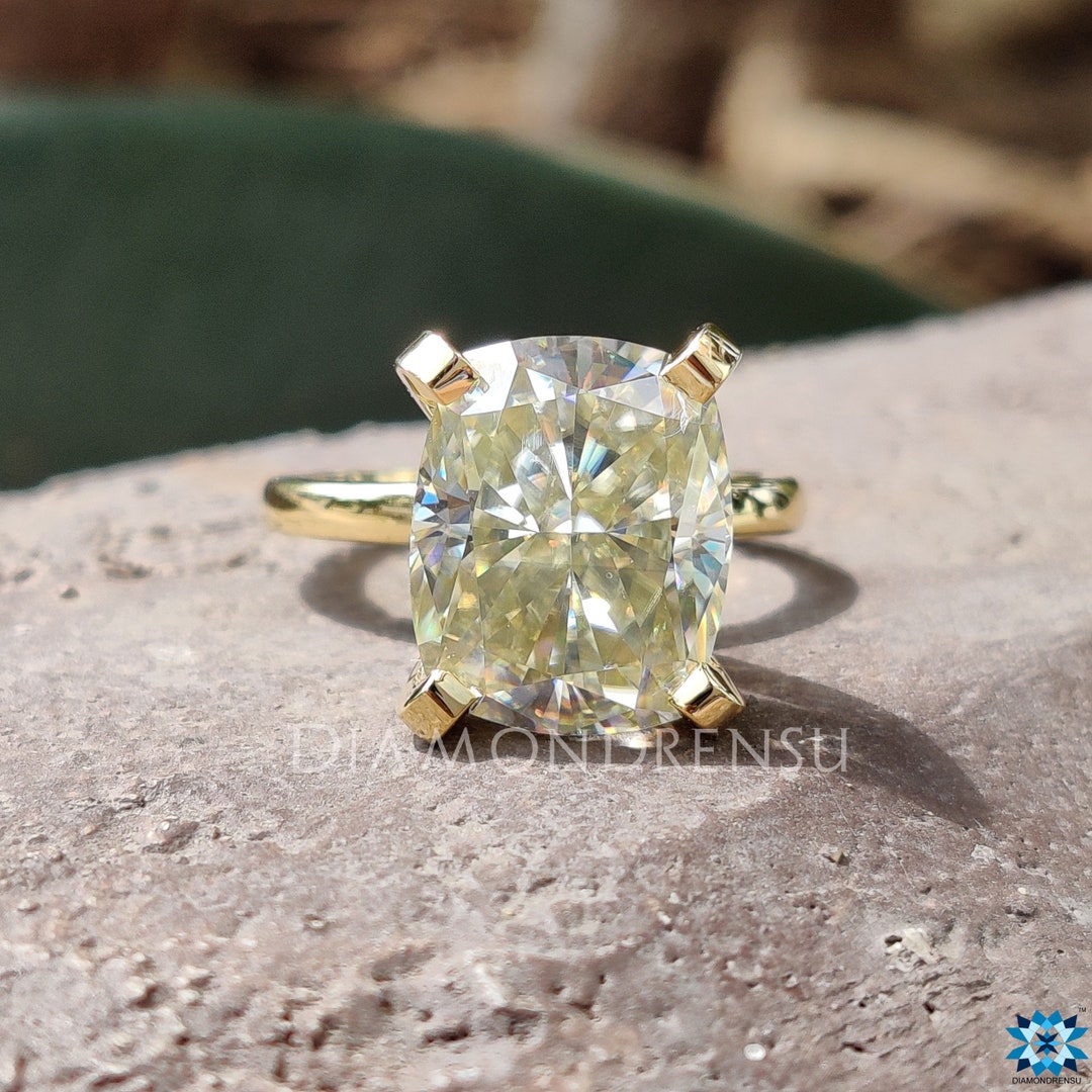 Yellow moissanite clearance