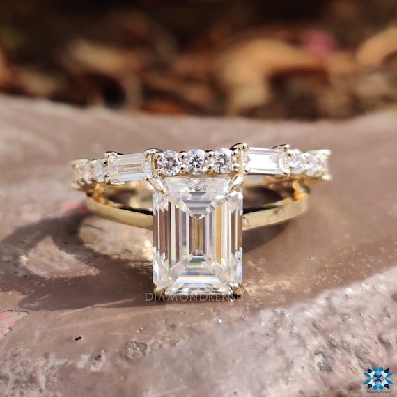 TCW Emerald Cut Colorless Moissanite Engagement Ring, Baguette and  Round Wedding Band, Anniversary Set, Wedding Bridal Set for Her