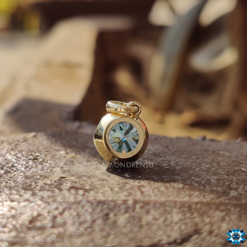 Moissanite pendant with Old european cut with rich cyan blue color