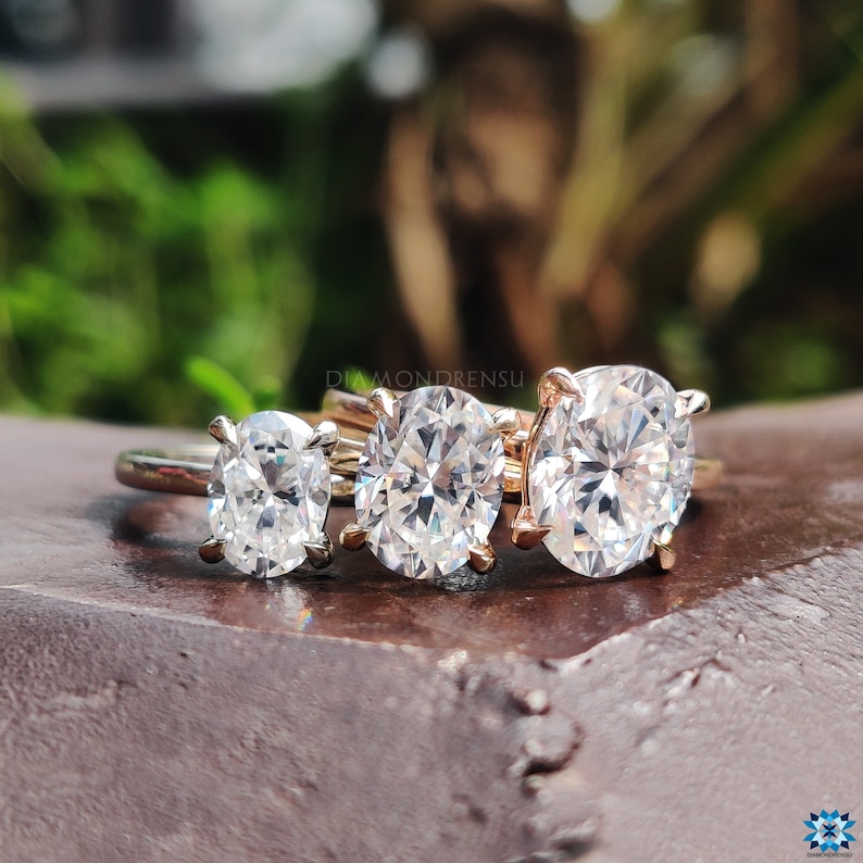 oval moissanite ring