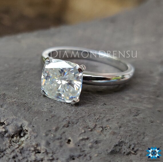 2.00 Carat Brilliant Cut Moissanite Sapphire Wedding Ring 14k White Gold Finish 2.00 Carat Brilliant Cut Moissanite Sapphire Wedding Ring 14k White Gold Finish