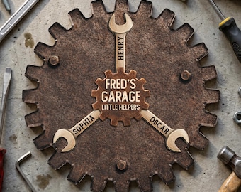 Personalized Dad's Garage Sign, Custom Garage Decor, Dad Garage Gift, Little Helpers Sign, Kids' Names Garage Wall Art, Gift for Dad