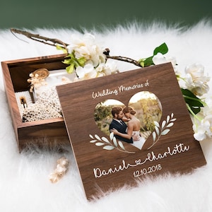 Wedding Keepsake Box, Personalized Wooden Memory Box, Custom Wedding Memory Box, Anniversary Gift, Engagement Gift for the Couples