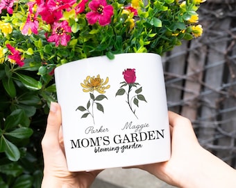 Mothers Day Gift for Grandma, Gifts for Mom Personalized Flower Pot, Grandmas Garden, Birth Flower Mom Gifts from Daughter, Mama's Garden