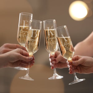 Bridesmaids Glasses Personalized Bridesmaid Champagne Flutes, Bachelorette Party Champagne Glasses, Bridesmaid Gifts, Wedding Party
